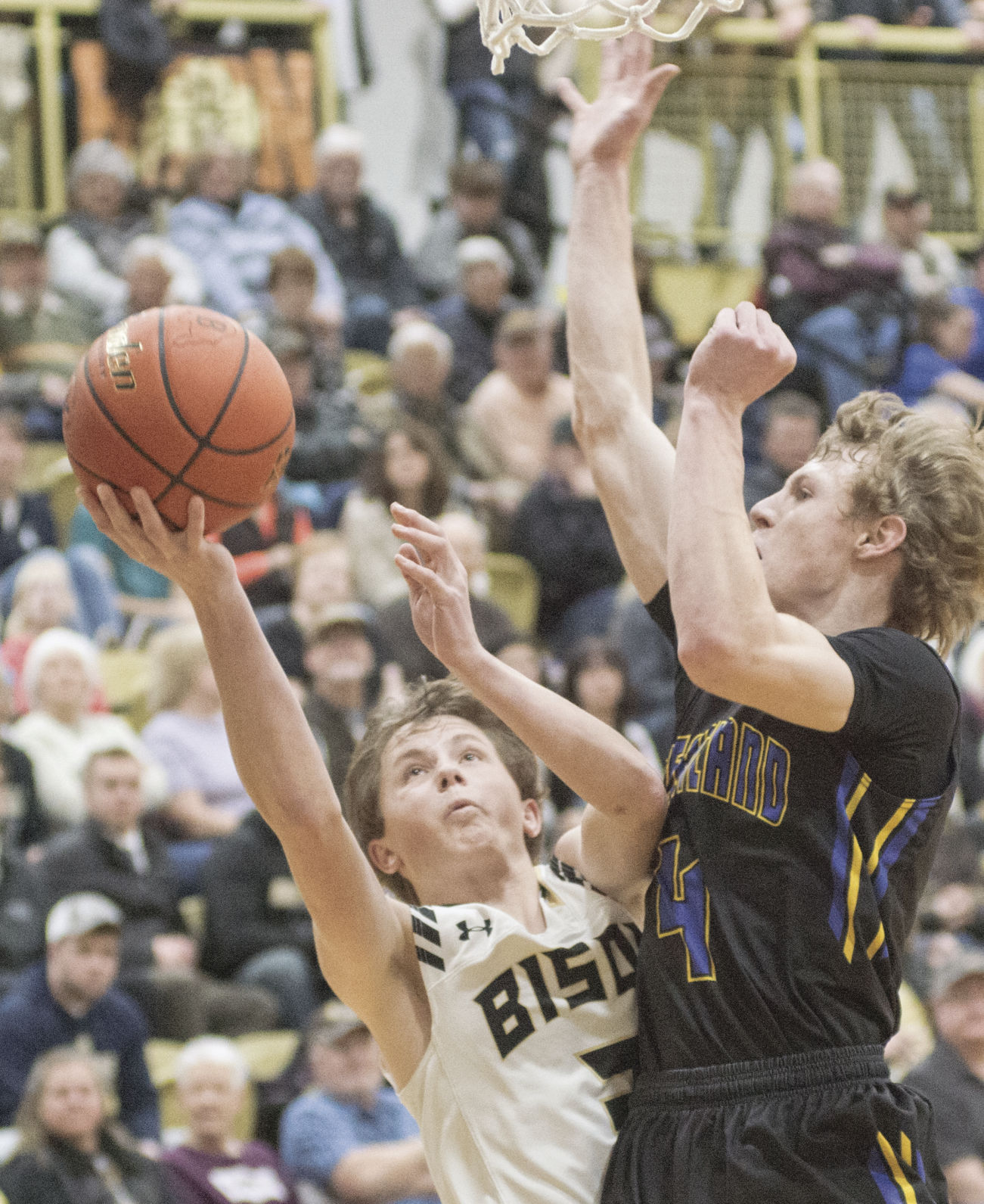 Bison escape Bulldogs 3